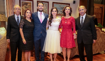  Jorge Hernández, Angélica Vega de Hernández, Diego y María José, Asunción Rosillo de Leal y Guillermo Leal.
