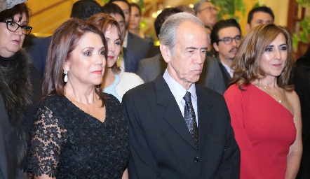  Los papás del novio, Angélica Vega de Hernández y Jorge Hernández.