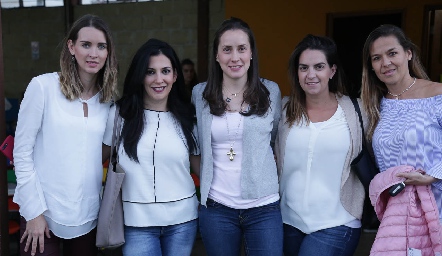  Daniela Borbolla, Paty Tanus, Pituca Escartín, Maripepa Muriel y Marcela Torres.