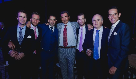  Fernando Labastida con sus amigos.