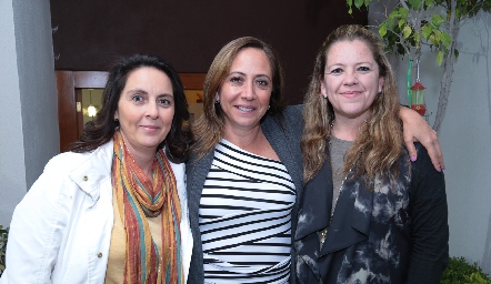  Sandra Correa, Cristina Guerra y Lorena Martínez.