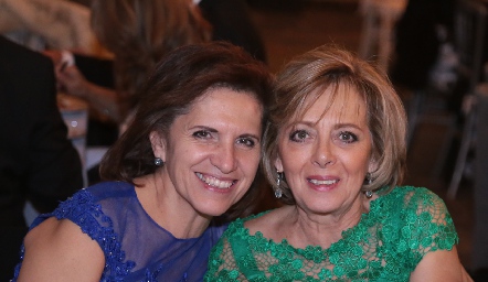 Dolores Lastras y Roxana Benavente.