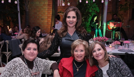  Flor Hernández, Gaby Payán, Martha Elena Garza y Jana González.