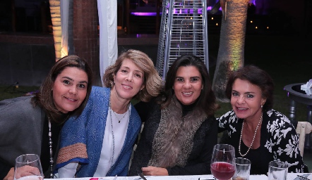  Gaby Díaz Infante, Clarissa Abella, Montserrat Abella y Cony Zendejas.