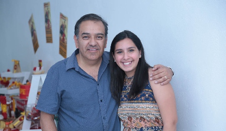  José Luis Suárez Tobías con su hija Paulina.