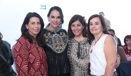 Rebeca Castillo, Marily Tobías, Dalel Kasis y Lety Pérez.