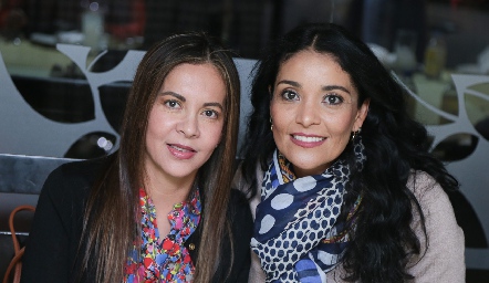  Liliana Fernández y Lety Stevens.