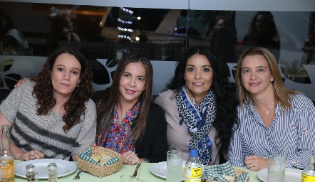  Adriana Padilla, Liliana Fernández, Lety Stevens y Karina Navarro.