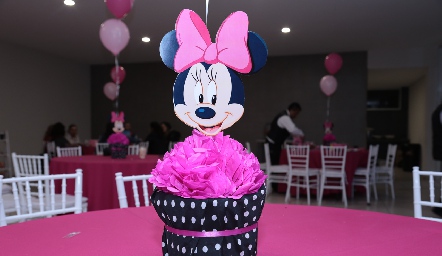 Detalles by party room.