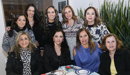  Mayra Hampshire, Rocío Álvarez Tostado, Berenice Cortez, Cristina Guerra, Ale Gordoa, Sandra Valle, Mónica Carvajal, Maru Puente y María Elena Scanlan.