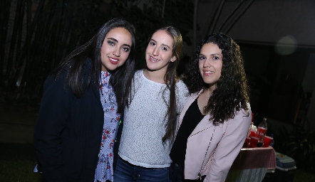  Tatina Puente, Isa Escobar y Paola de la Rosa.