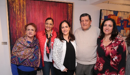  Esther Treviño, Miriam, Esther, Gustavo y Rebeca Sandoval.