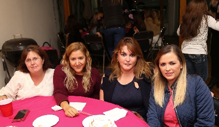  Marica, Gabriela Ramos, Jazmín Goldaracena y Aída Araiza  .