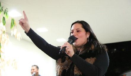  Mónica Gómez.