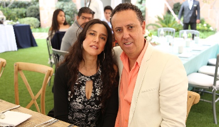  Margarita Cerda y Carlos Cortes .