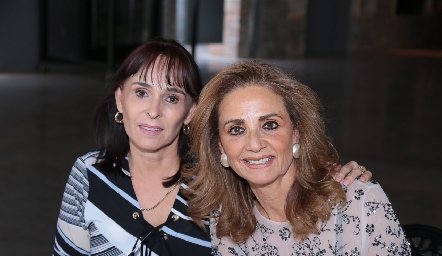  Susana Rangel y Bety Rangel.