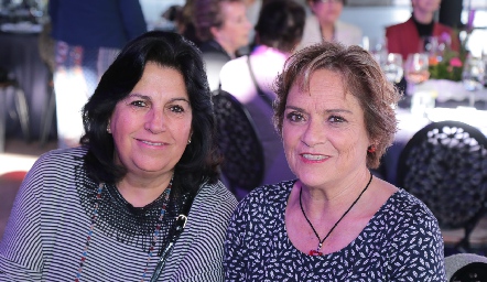  Cristina Suárez y Martha Puente.