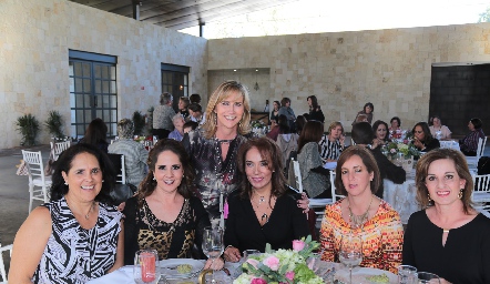  Beatriz Treviño, Gaby Payán, Maru Bárcena, Lorena Herrera, Ale Ávila y Yolanda Payán.