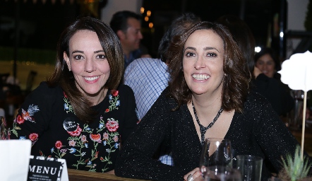  Fernanda y Ángeles González.