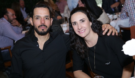 Armando Gutiérrez y Regina Ibáñez.