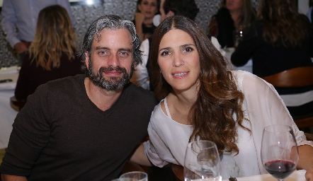  Juan Pablo Zambrano y María Espinosa.