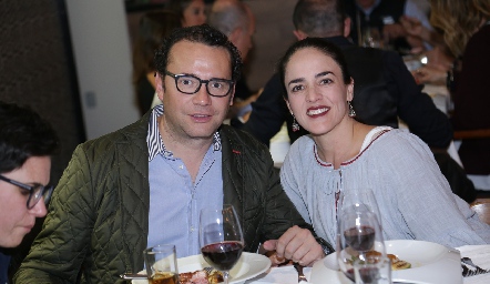 Xavier Nava y Nancy Puente.