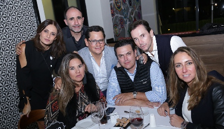 Claudia Artolózaga, Juanca Abaroa, Daniela Benavente, Checo Quibrera, Patricio y Maite Quijano.