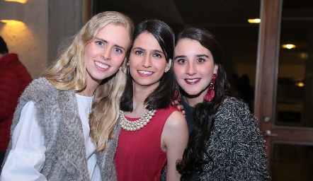 Ingrid Velasco, Mónica Medlich y Claudette Villasana.