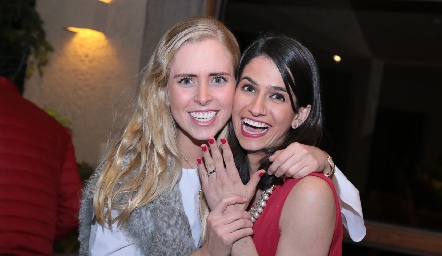  Ingrid Velasco y Mónica Medlich.