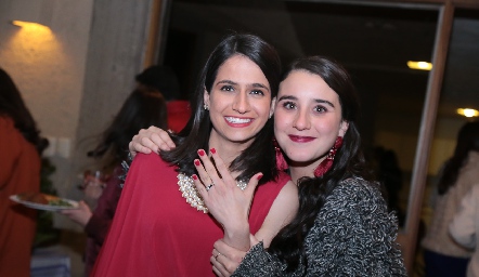  Mónica Medlich y Claudette Villasana.