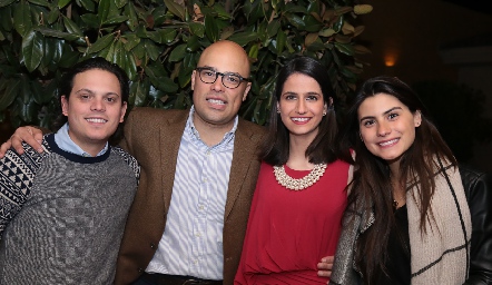  Jorge Naya, Germán Sotomayor, Mónica Medlich y Tere Cadena.