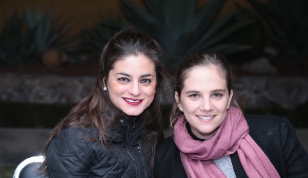  Vero Romero y Daniela Hernández.