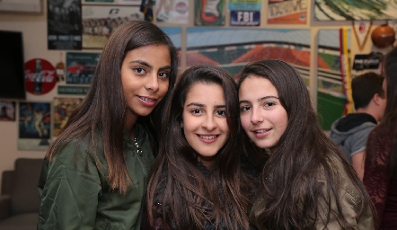  Xime, Lorea y Marisol.