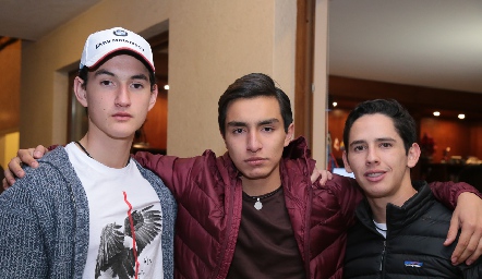  Piña, Pablo y Fer.