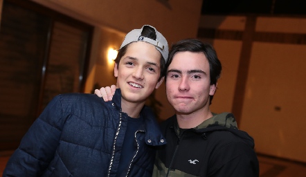  Óscar y Mateo.