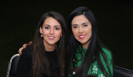  Montse y Silvia Araiza.