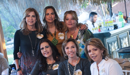  Gaby Godínez, Lidia Cantú, Dolores Pro, Ana Fonte, Bety Lavín y Rocío Covarrubias.