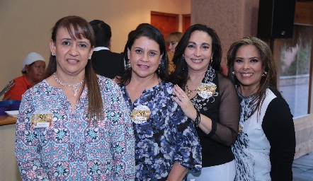  Leticia González, Edith Gutiérrez, Esther Morales y Dulce Saldaña.