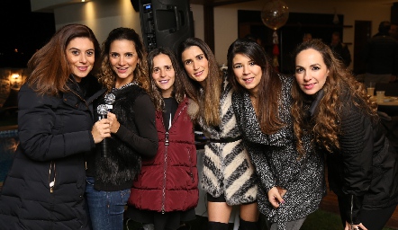  Karina Hernández, Ana Lía Maggiori, Bibi Perea, Lourdes Orozco, Mary Fer Leal y Lilia Medina.