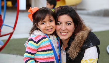  Julieta Zapata y Miriam Campos .