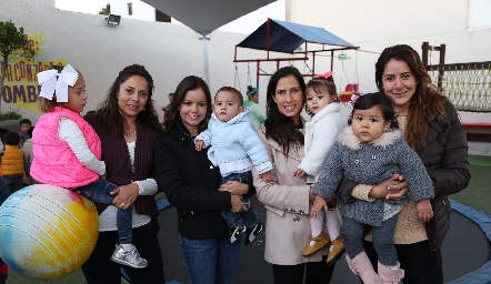  En el cumpleaños de Emma y Marcelo .