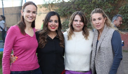  Rocío Villalba, Gina Gutiérrez, Lula González y Brenda Romo .