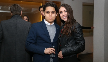  Carlos Rosales y Ale Loredo .