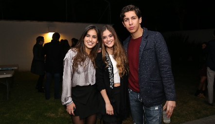  Sara Aguilar, Sofía Medina y Lalo de Alba.