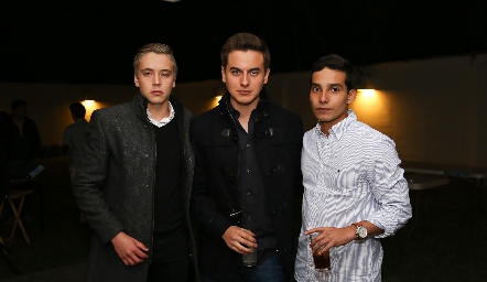  Chema Zulaika, Javier Tovar y Miguel González .