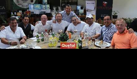  Disfrutando a lo grande.