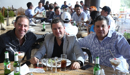  Alberto Celis, Alejandro de la Torre y Jesús del Castillo.
