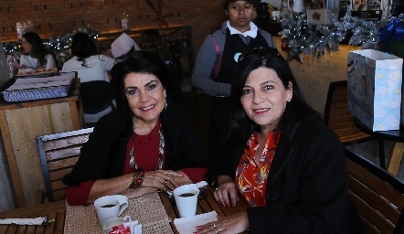 Yoya González y Ema.