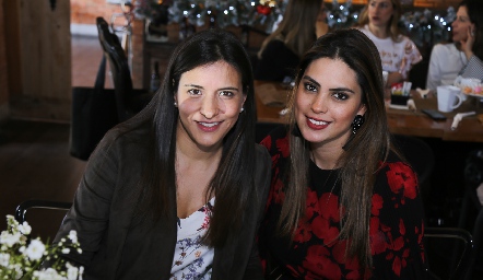  Lupita Lomelí y Bárbara Berrones.