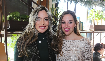  Elizabeth Berrones y Melissa Compeán.